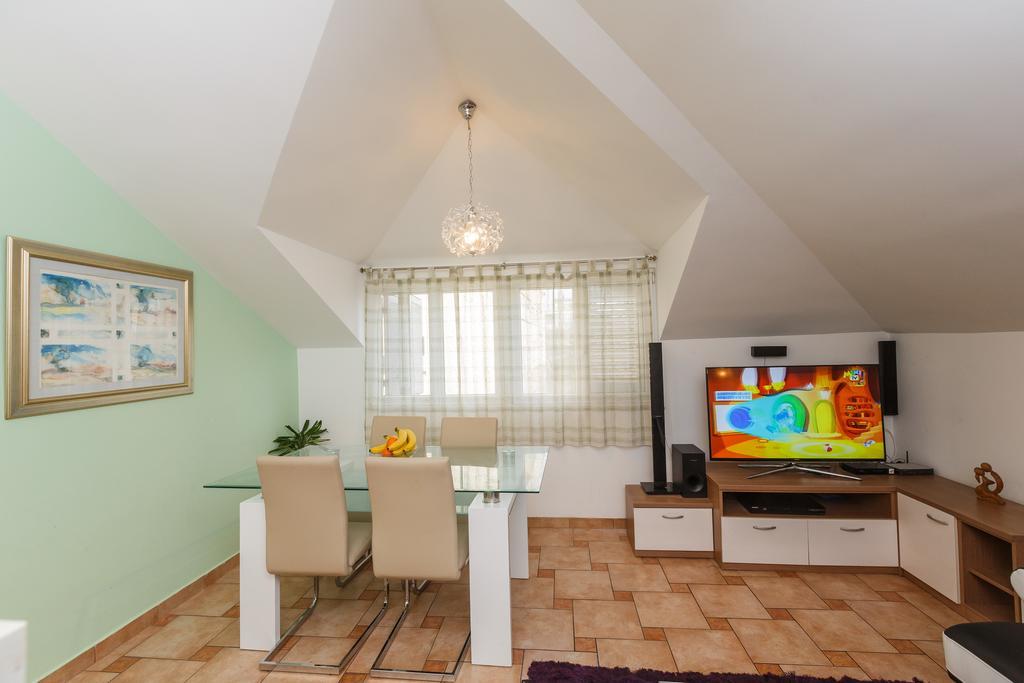 Apartments Ruzic Σπλιτ Δωμάτιο φωτογραφία